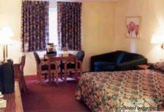 Days Inn Binghamton Front Street Szoba fotó